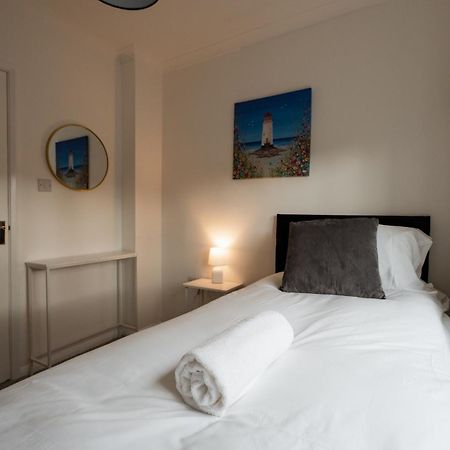 South Bank Barnaby House By Horizon Stays מראה חיצוני תמונה
